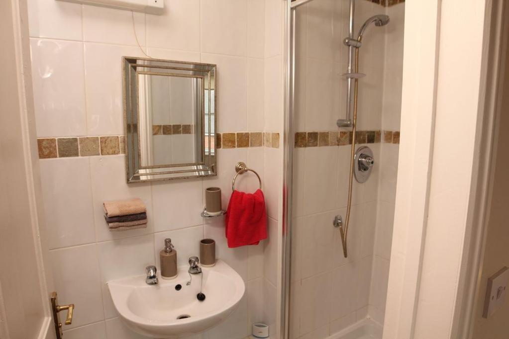 Evee'S Pebbles 1 Apartment อีสต์บอร์น ภายนอก รูปภาพ